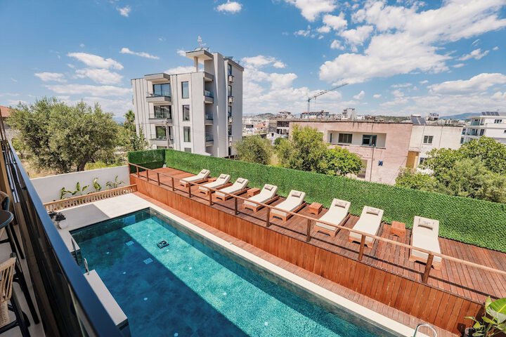 Pool 197 of 244