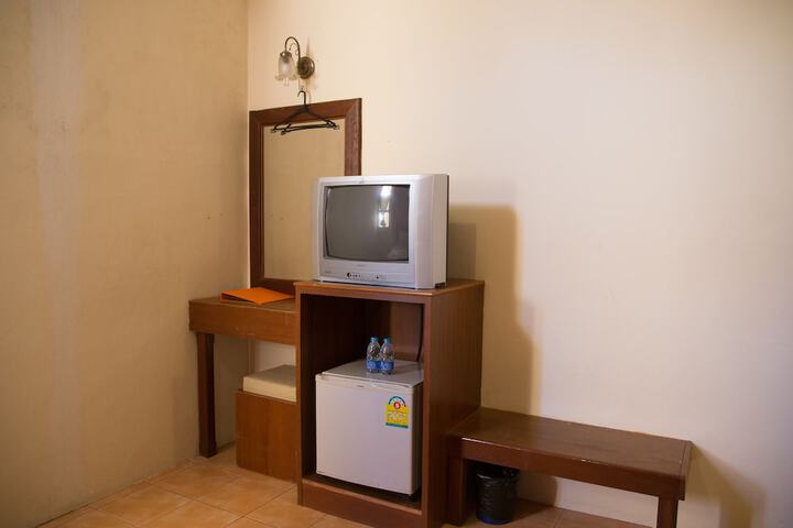 Room 11 of 19