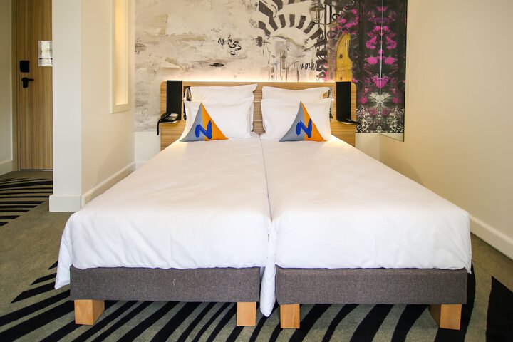 Room 5 of 315