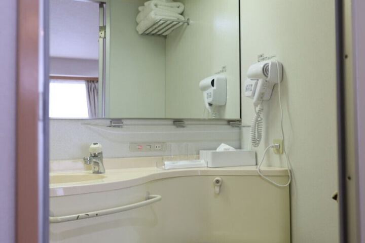 Room 56 of 62