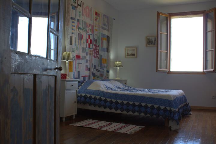 Room 8 of 11