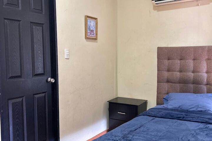 Room 4 of 13