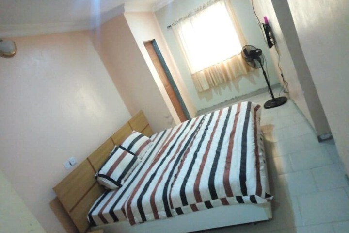 Room 4 of 23