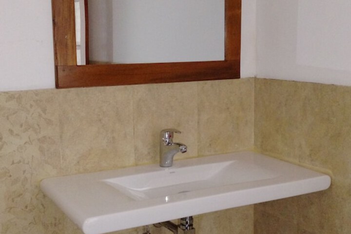 Room 15 of 29