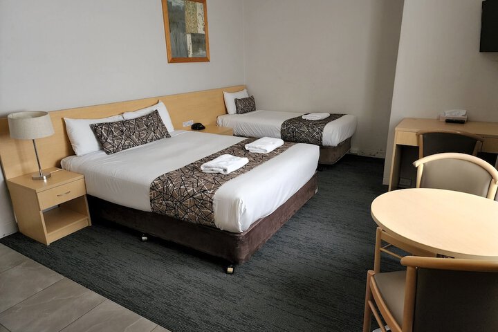 Room 16 of 79