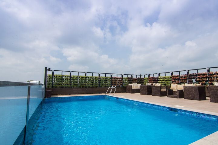 Pool 38 of 79