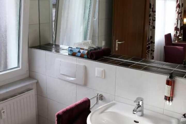 Room 47 of 65
