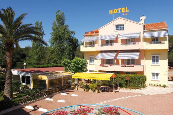 Hotel 46 of 54