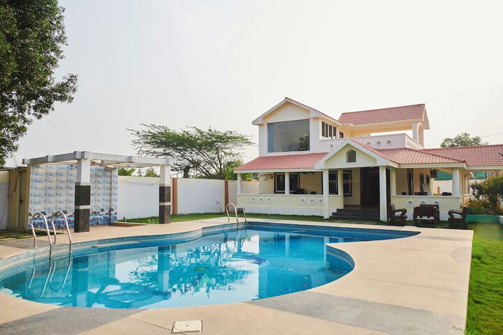 Bliss Farm Stay-IRIS in Hyderabad