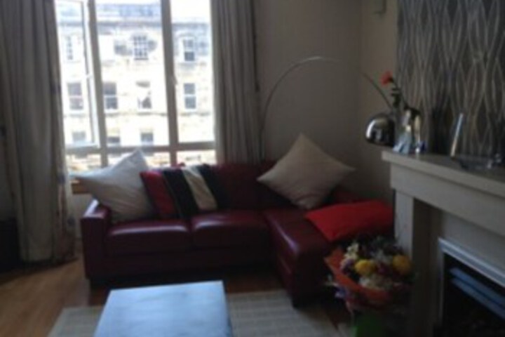Room 9 of 30