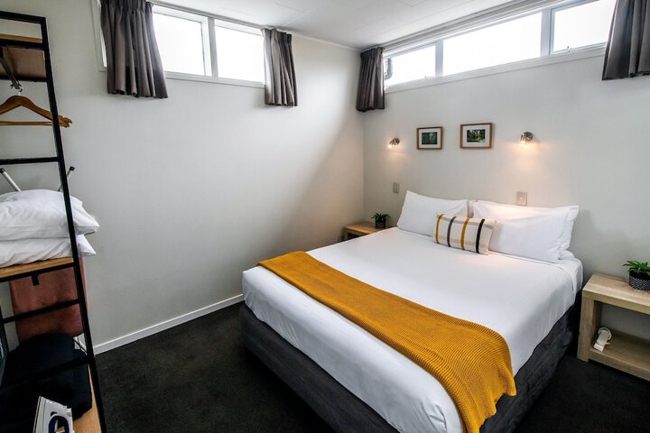 Room 12 of 62