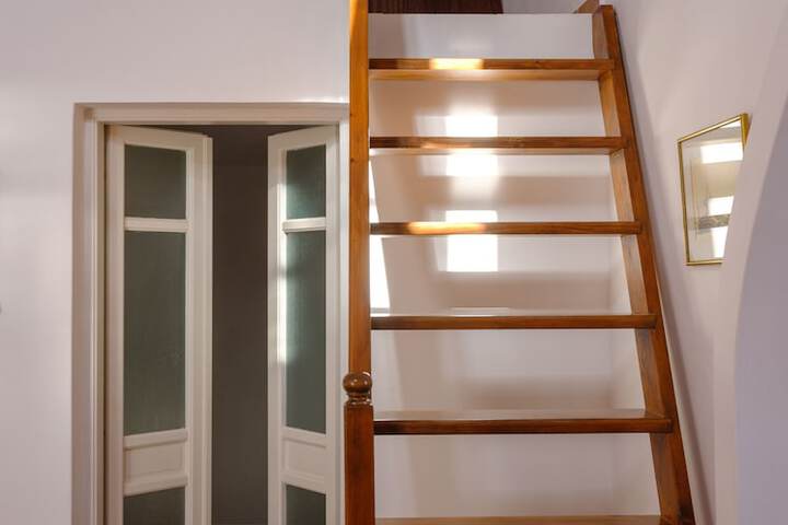 Room 8 of 63