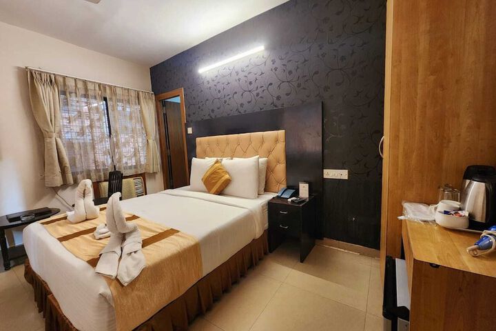 Room 14 of 48