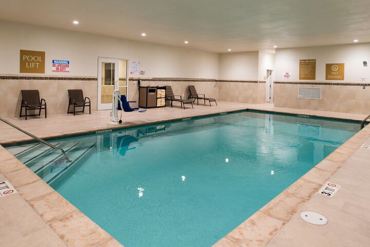Pool 32 of 53