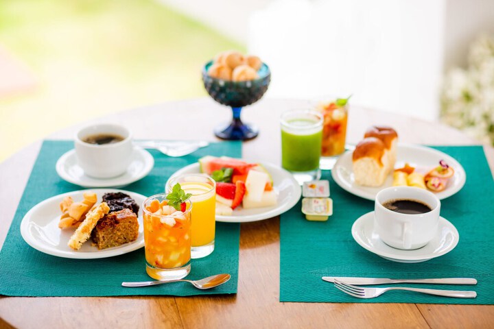 Breakfast/Coffee Service 49 of 54