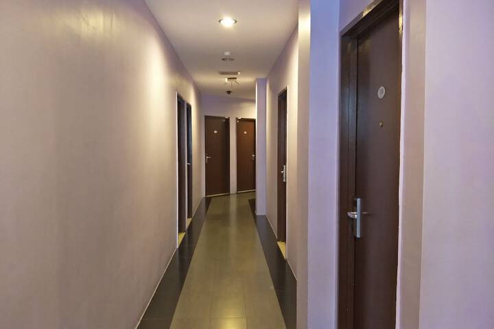 Ballroom/Hall 32 of 43