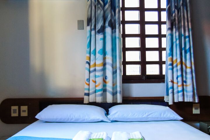 Room 2 of 57