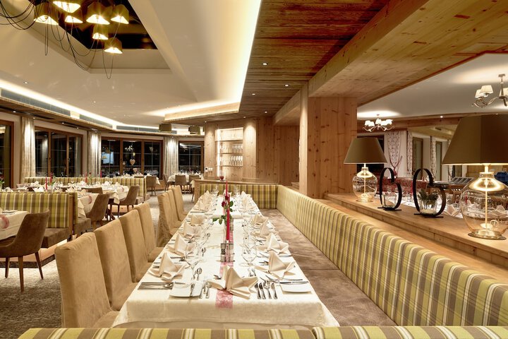 Dining 84 of 98