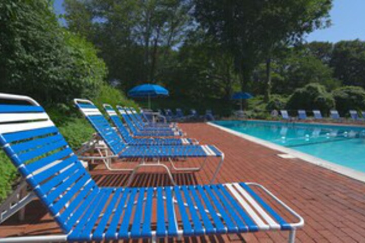Pool 490 of 549