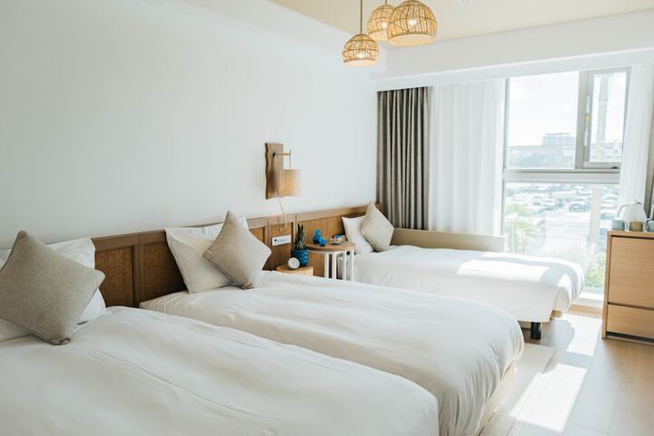 Room 15 of 79