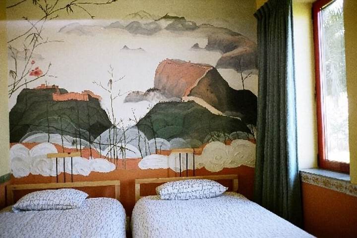 Room 14 of 109