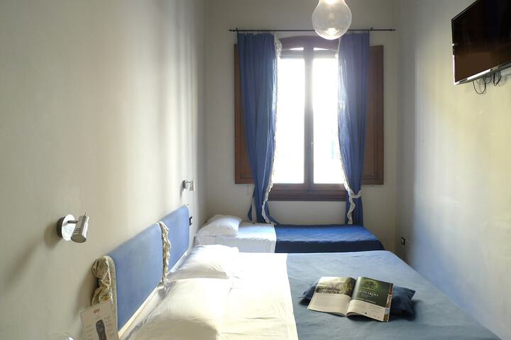 Room 19 of 155