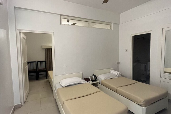 Room 16 of 113