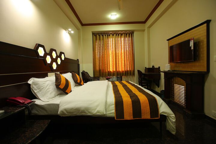 Room 2 of 13