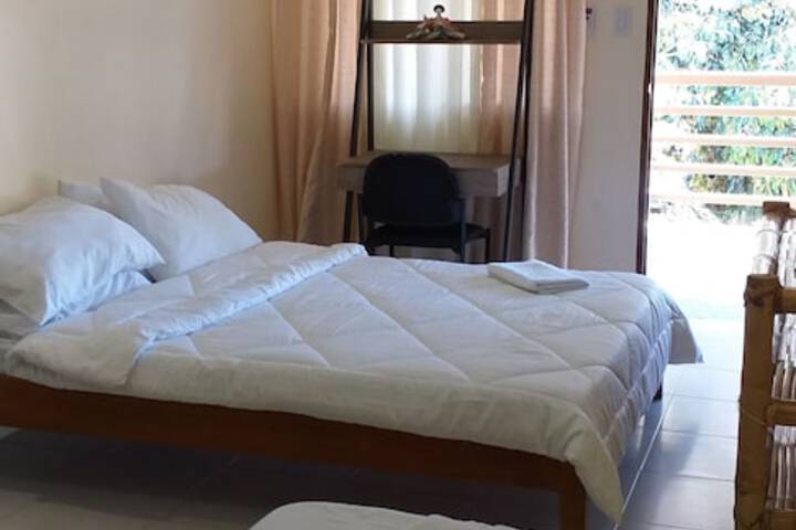 Room 4 of 14