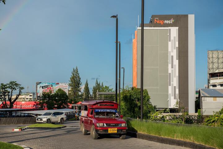 Hotel 60 of 62
