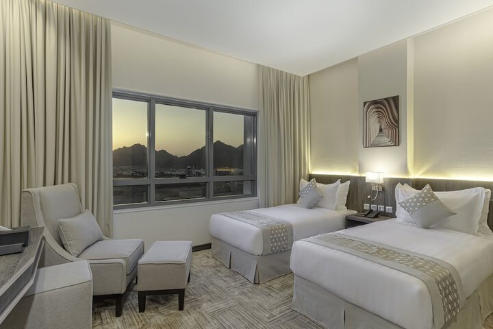Room 4 of 19