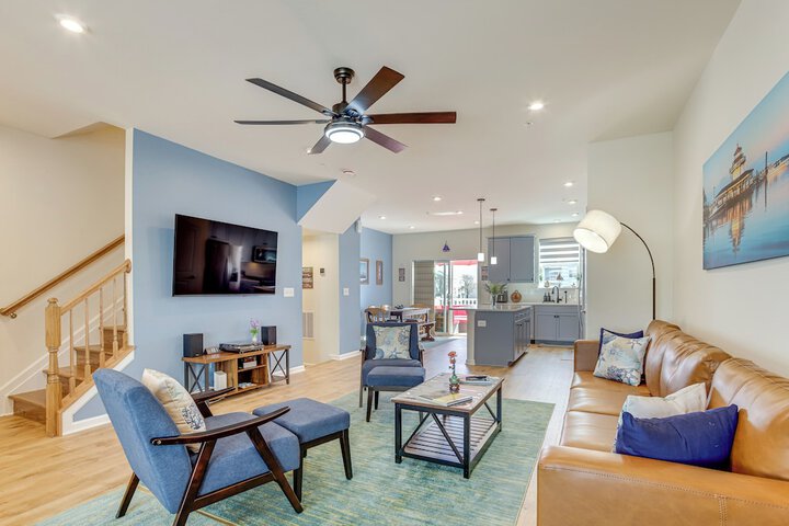 Walk to Dtwn: Waterfront Eastern Shore Townhome!