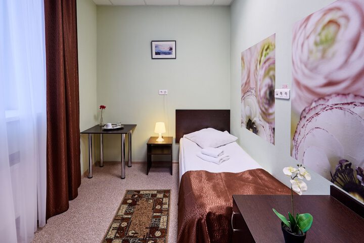 Room 7 of 49