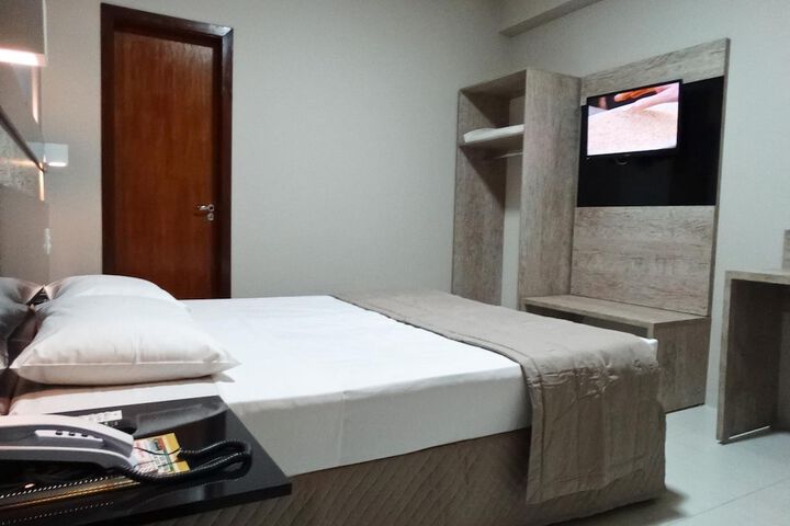 Room 20 of 49