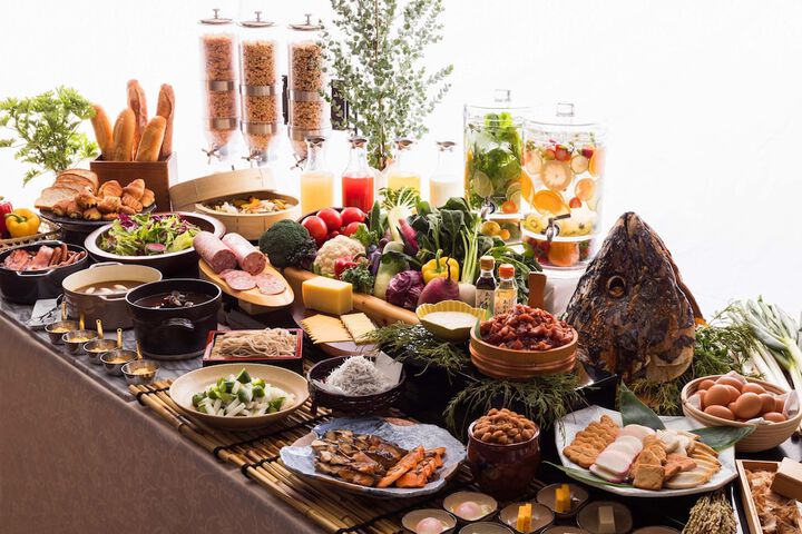 Dining 49 of 72