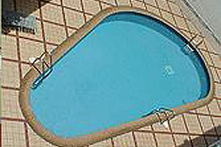 Hotel Pool
