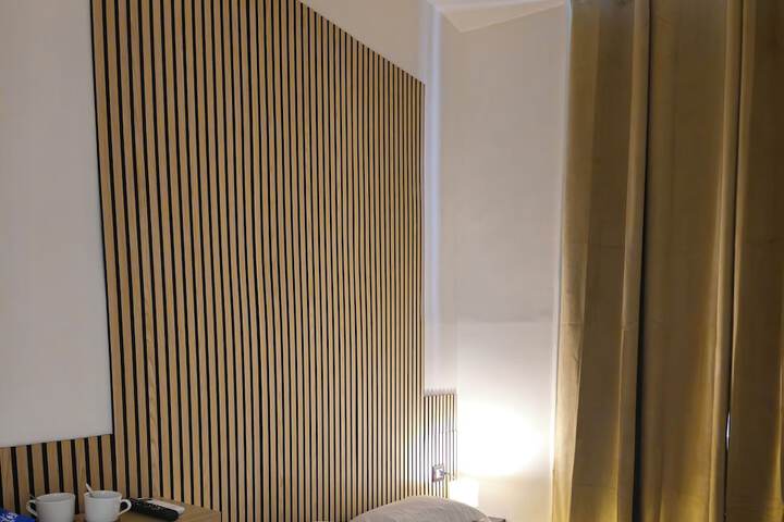 Room 21 of 42