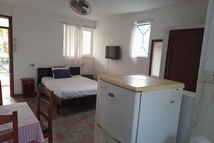 Room 14 of 83