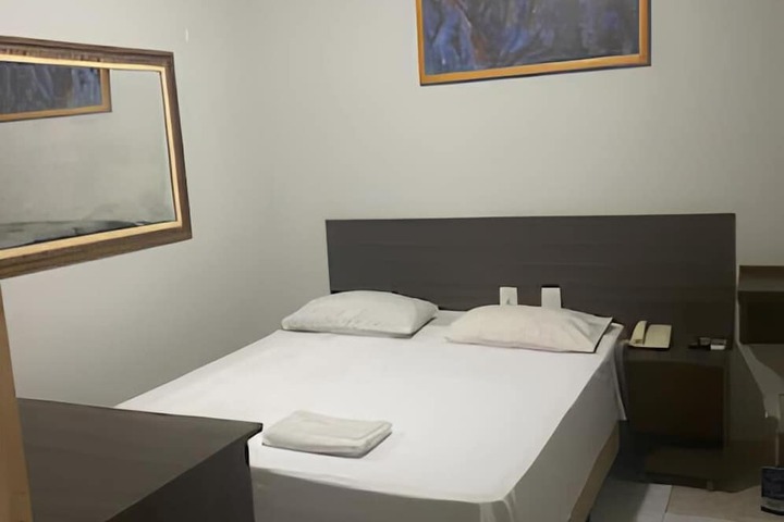 Room 8 of 47