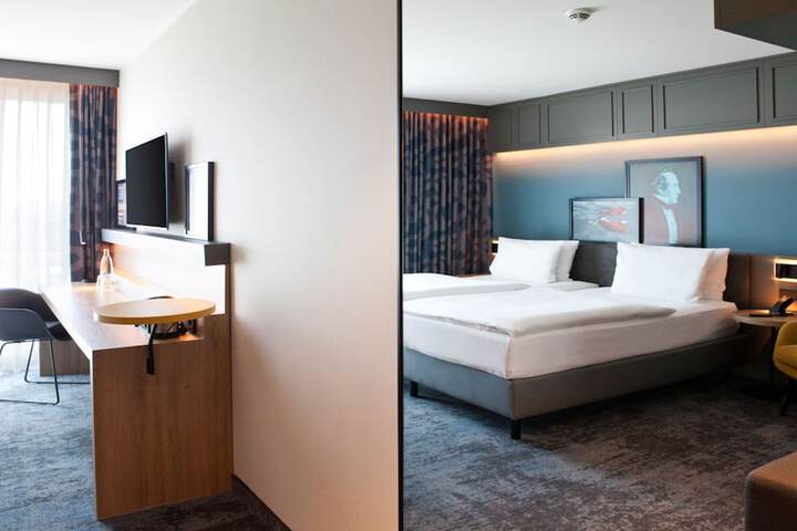 Room 7 of 31