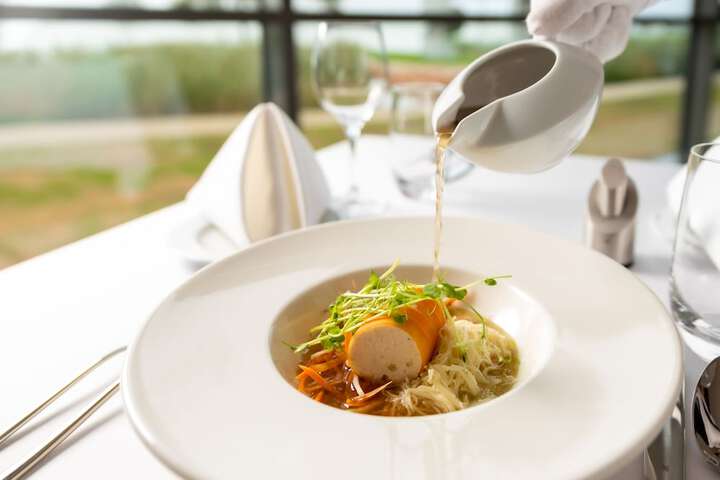 Dining 104 of 193