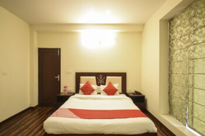 Room 20 of 25