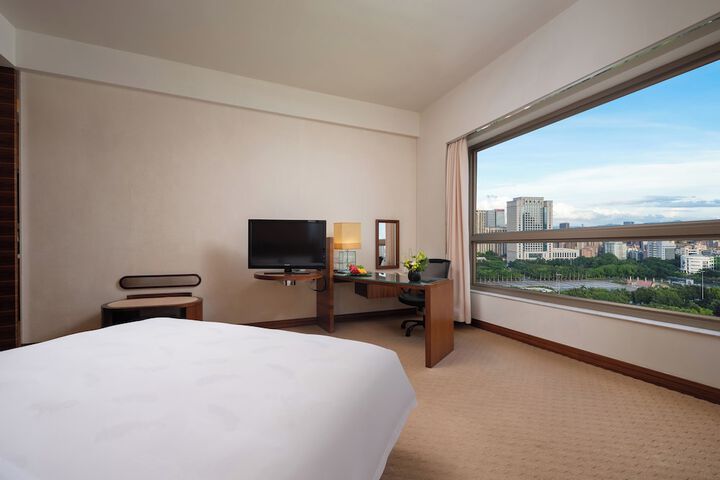 Room 12 of 44