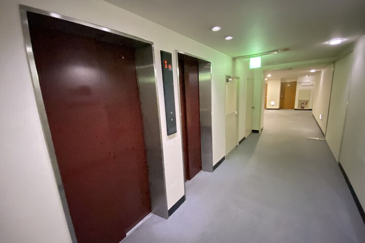Room 30 of 79