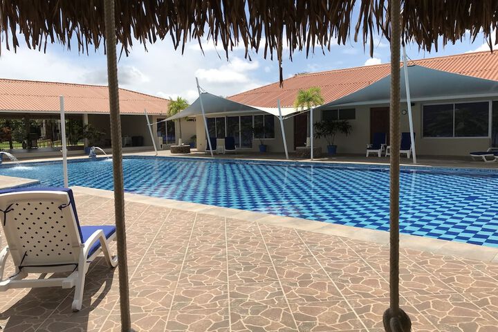 Pool 105 of 120