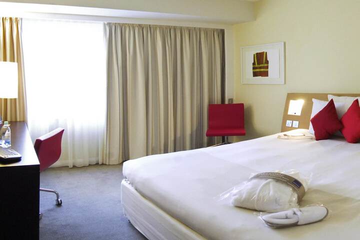 Room 13 of 52