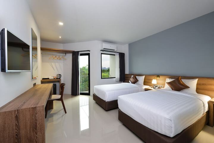 Room 10 of 50
