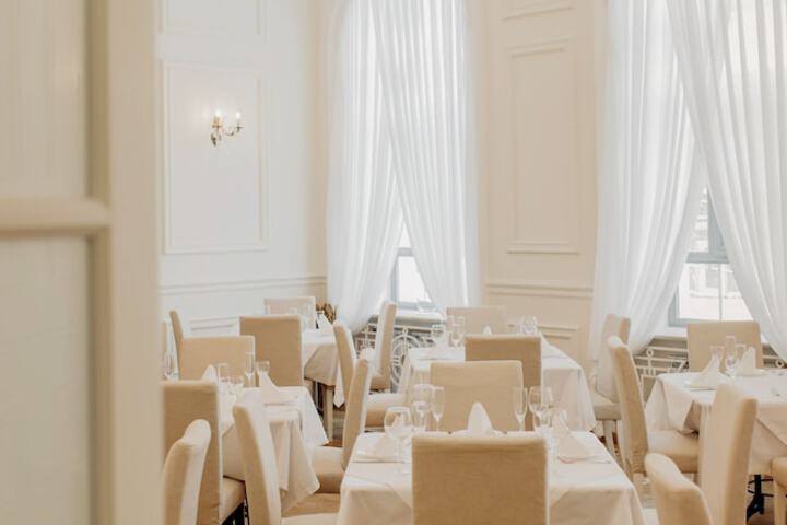 Ballroom/Hall 36 of 46