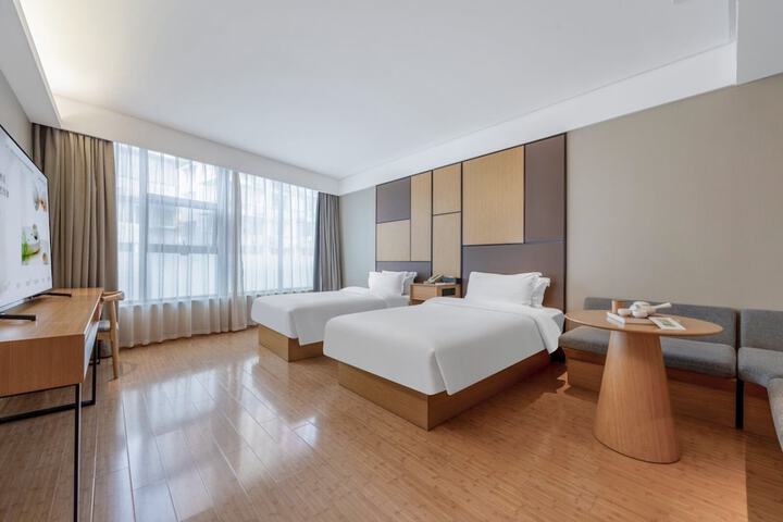 Room 18 of 51