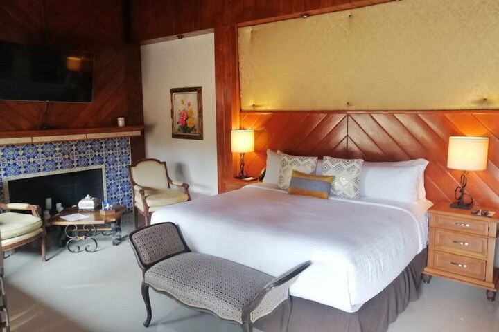 Room 87 of 146
